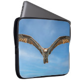 Sky Sovereign: Osprey in Flight Laptopschutzhülle (Vorne Rechts)