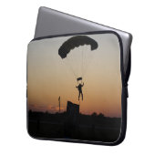 Skydiver Parachute bei Sunset Sky Diver Laptopschutzhülle (Vorderseite Links)