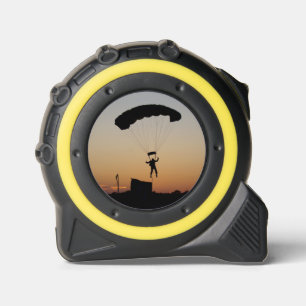 Skydiver Parachute bei Sunset Sky Diver Maßband