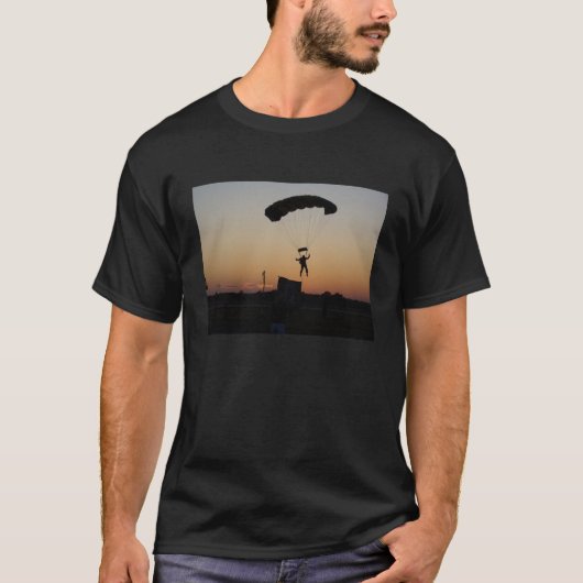 Skydiver Parachute bei Sunset Sky Diver T-Shirt (Vorderseite)