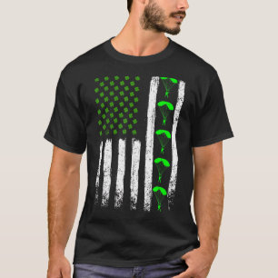 Skydiving St Patrick's Day Vintag Irish American T-Shirt