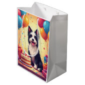 Skye Terrier Geburtstagsfeier Mittlere Geschenktüte (Rückseite Schrägansicht)