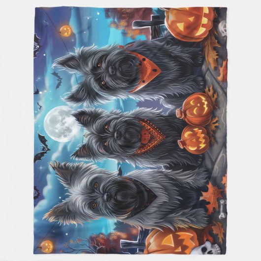 Skye Terrier Halloween Spooky Fleecedecke (Vorderseite)