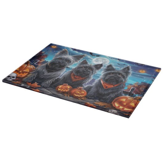 Skye Terrier Halloween Spooky Schneidebrett (Ecke)