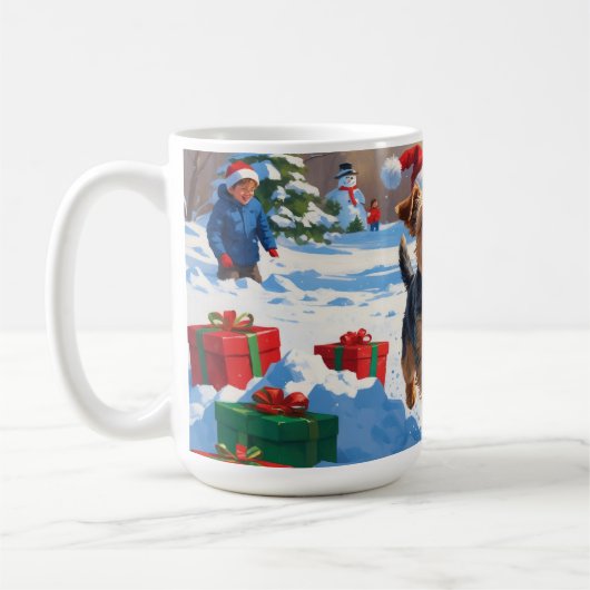 Skye Terrier läuft im Schnee mit Weihnachtsmütze Kaffeetasse (Links)