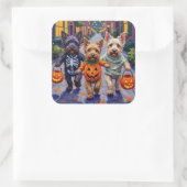 Skye Terrier Trick-or-Treating Halloween Costumes Quadratischer Aufkleber (Tasche)