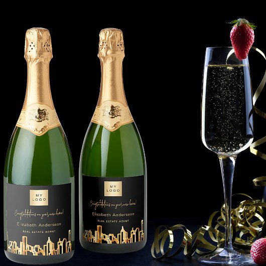 Skyline-Anwesen-Logo der Stadt Schwarzes Gold Schaumweinetikett