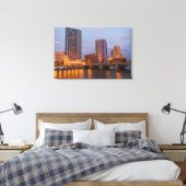 Skyline bei Dämmerung, am Grand River 2 Leinwanddruck (Insitu (Schlafzimmer))