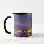 Skyline bei Dusk, am Grand River Tasse (Links)