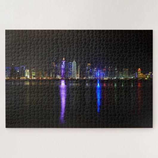 Skyline des beleuchteten Doha, Katar in der Nacht Puzzle (Horizontal)