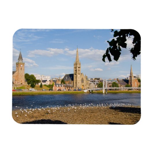 Skyline und Fluss der malerischen Stadt Inverness Magnet (Horizontal)