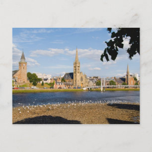 Skyline und Fluss der malerischen Stadt Inverness Postkarte