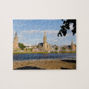 Skyline und Fluss der malerischen Stadt Inverness Puzzle