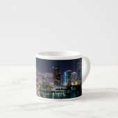 Skyline von Miami-Stadt mit Brücke nachts Espressotasse (Vorderseite Rechts)