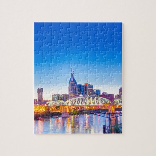 Skyline von Nashville tennessee in blauer Stunde Puzzle (Vertikal)
