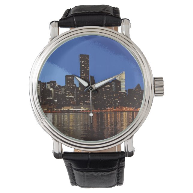 Skyline von New York in der Nacht... Armbanduhr (Vorderseite)