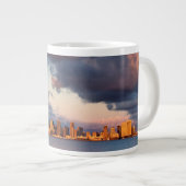 Skyline von San Diego Bay Jumbo-Tasse (Vorderseite Rechts)
