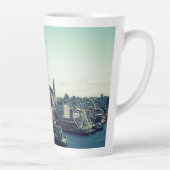 Skyline von Seattle Milchtasse (Rechts)