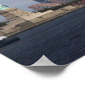 Skyline with Statue of Liberty Poster (Ecke)