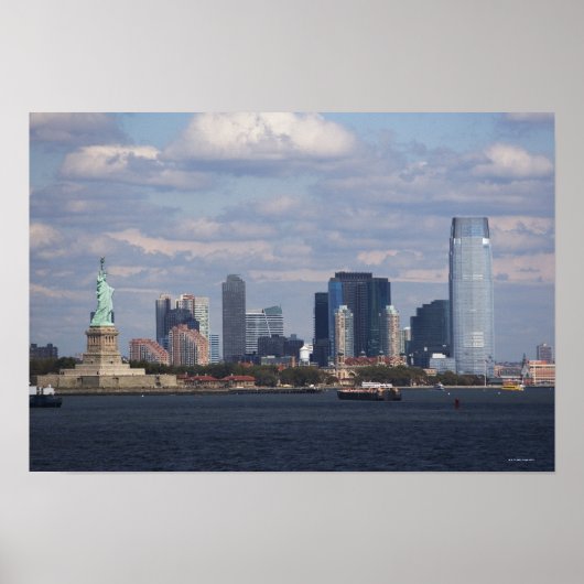 Skyline with Statue of Liberty Poster (Vorne)