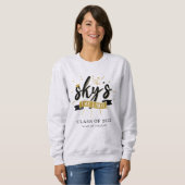 Skys The Limit Grad Class of 2022 Abschluss Name Sweatshirt (Vorne ganz)