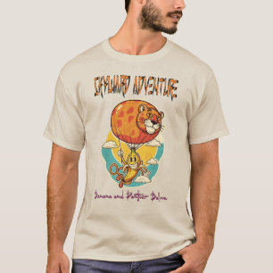 Skyward Adventure: Banana und Panther Balloon T-Shirt