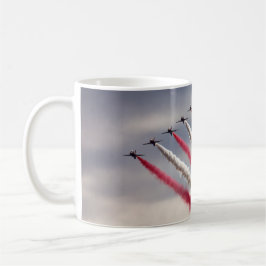 Skyward Glory: Patriotische Flyover-Tasse Kaffeetasse