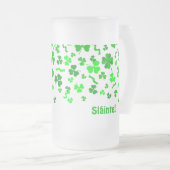 Sláinte Lucky Irish Shamrocks Design Personalized Mattglas Bierglas (VorderseiteRechts)