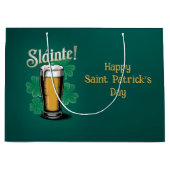 Slàinte! St. Patrick's Day Pint of Beer on Green Große Geschenktüte (Vorderseite)