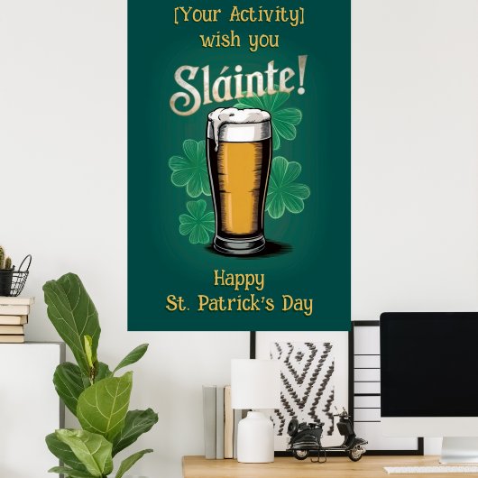 Slàinte! St. Patrick's Day Pint of Beer on Green Poster (Heimbüro)