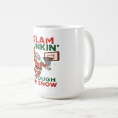 Slam Dunkin Through The Snow- Christmas Basketball Kaffeetasse (VorderseiteRechts)