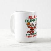 Slam Dunkin Through The Snow- Christmas Basketball Kaffeetasse (Vorderseite Links)