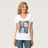 Slavic Girl and white Wolf T-Shirt (Vorderseite Vollansicht)