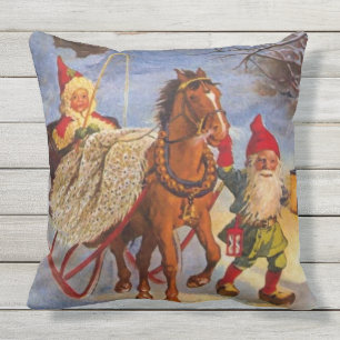 "Sled Ride at Night" von Jenny Nystrom Kissen