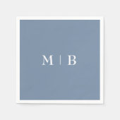 Sleek and Simple Periwinkle Monogram II Wedding Serviette (Vorderseite)