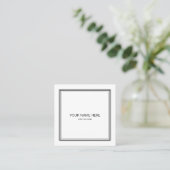 Sleek Black and White Square Business Card Quadratische Visitenkarte (Stehend Vorderseite)