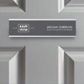 Sleek Black Beruflich Monogram Hangame Türschild