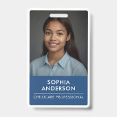 Sleek Blue & White Modern Minimalistisch Chilcare  Ausweis (Vorderseite)