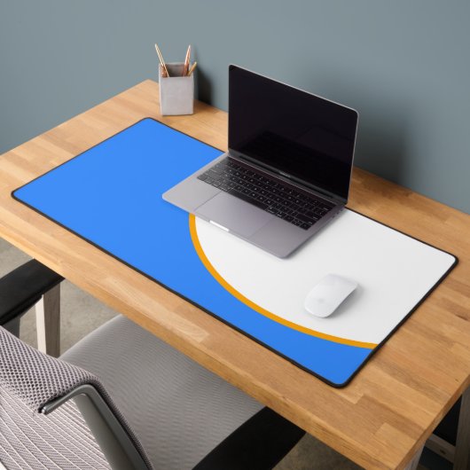 Sleek Bright Nautical Blue Yellow Kurven auf Weiß Schreibtischunterlage (Büro 2)