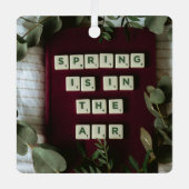 Sleek Elegance: Metallic Ornament Aus Metall (Vorderseite)