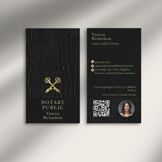 Sleek Glossy Black Crocodile Gold Notary Icon QR Visitenkarte