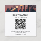 Sleek, Modern Cityscape for Fotografers qr-code Quadratische Visitenkarte (Rückseite)