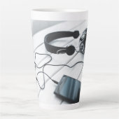 Sleek Modern Latte Tasse (Vorderseite)