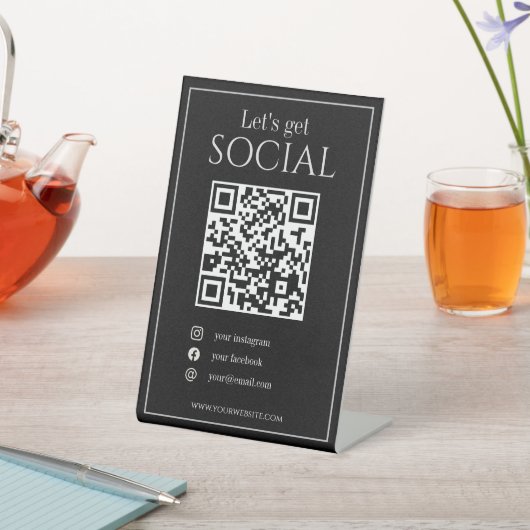 Sleek schwarzen QR-Code Business scannen Sie mich  Sockelschild (In SItu)