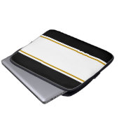 Sleek Seventies Schwarz-weiß Brown Racing Stripes Laptopschutzhülle (Vorne Knopf)