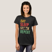Sleep Shark Repeat Sharks Lover essen T-Shirt (Vorne ganz)