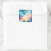 Sleeping Arctic Fox in Magical Pastel Cloud Quadratischer Aufkleber (Tasche)