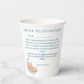 Sleeping bear while his family celebrates  pappbecher (Rückseite)