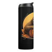 Sleeping Sloth and Halloween Pumpkin Classic T-Shi Thermosbecher (Nach links gedreht)