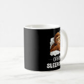 Sleepshirt Sleeng Bigfoot Sasquatch Lovers Pajama  Kaffeetasse (VorderseiteRechts)